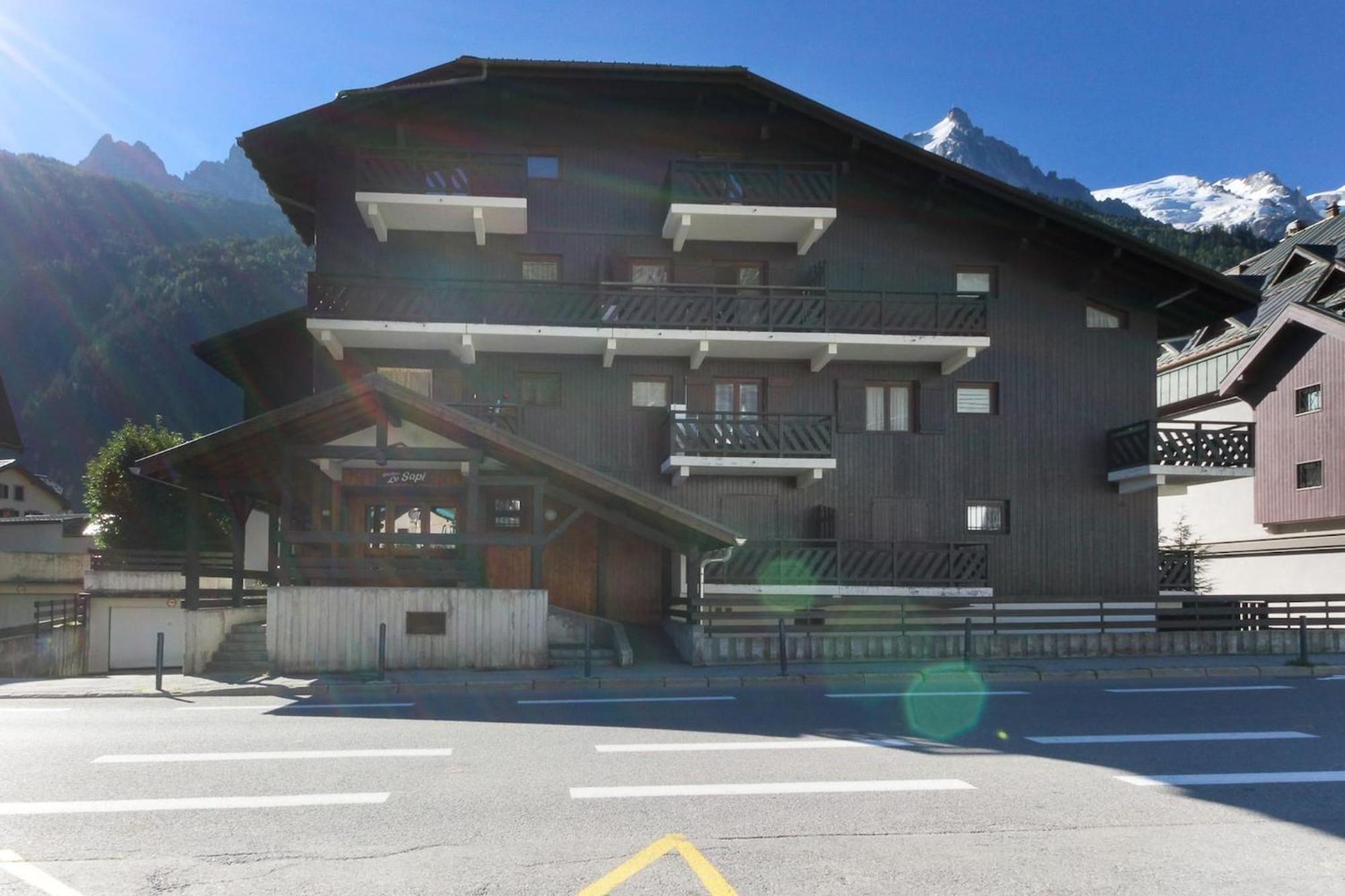 Chemin Du Sapi - Private Garden - Center Of Cham - Montblanc Views Apartamento Chamonix Exterior foto